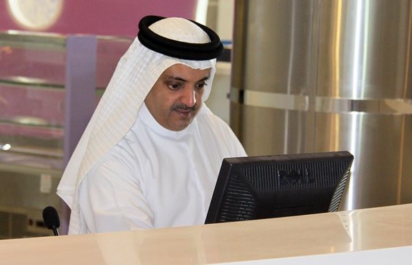  عبدالله  الدوسري يتابع كل كبيرة وصغيرة بالمنافسات