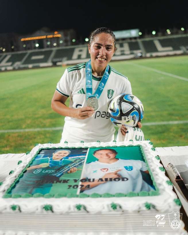 عهود العماري بعد قرار الاعتزال