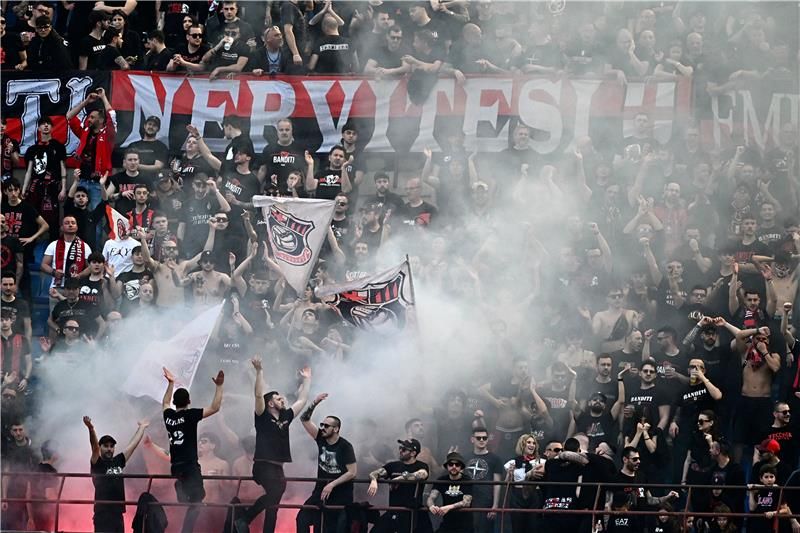 جماهير ميلان