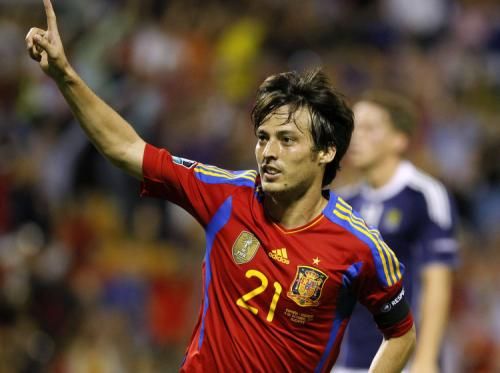 2011-10-11t190511z_01_hjk01_rtridsp_3_soccer-euro_reuters