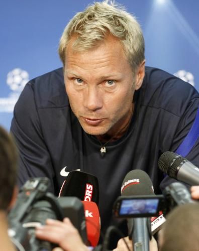 2011-09-13t171225z_01_bsl401_rtridsp_3_soccer-champions_reuters