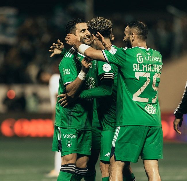 لاعبو أهلي جدة