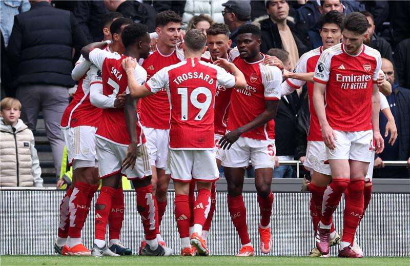 لاعبو آرسنال