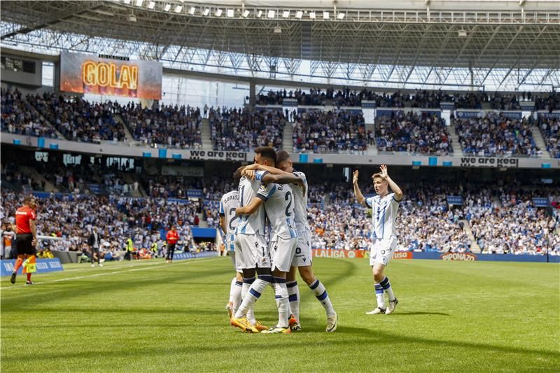 فرحة لاعبي سوسييداد