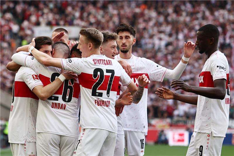 لاعبو شتوتجارت