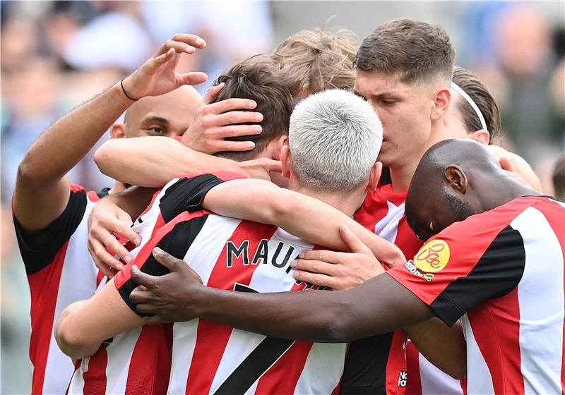 لاعبو شيفيلد يونايتد