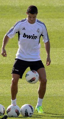 كريستيانو رونالدو يشارك في تدريبات ريال مدريد 