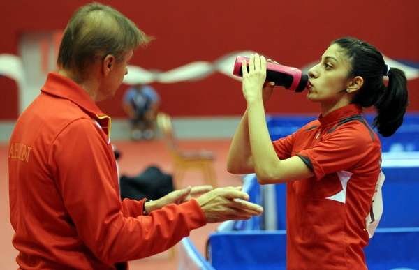 بورس يتحدث لمريم القاسمي