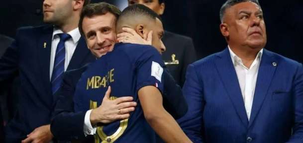 ماكرون ومبابي