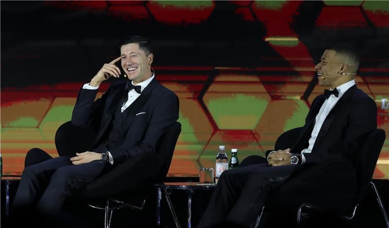 ليفاندوفسكي ومبابي