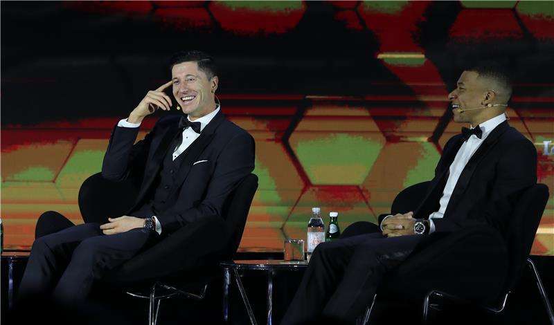 ليفاندوفسكي ومبابي