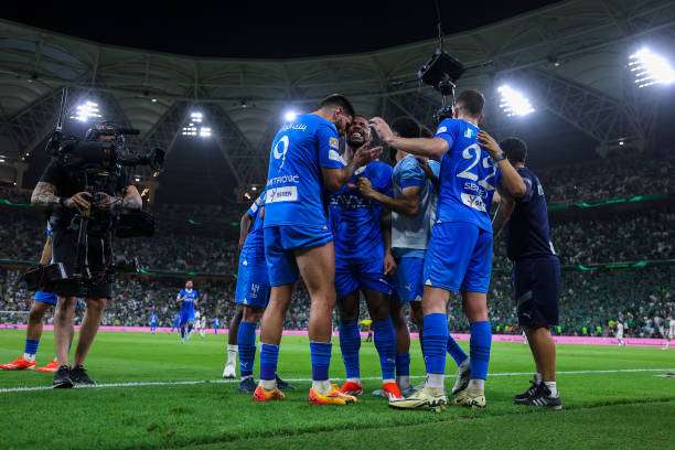 لاعبو الهلال