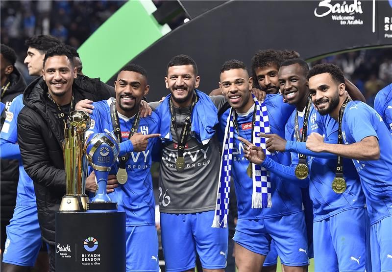 لاعبو الهلال