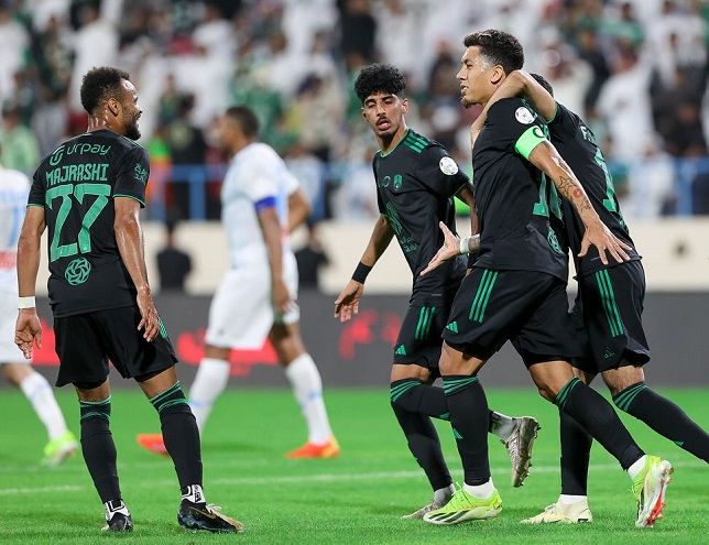 لاعبو الأهلي