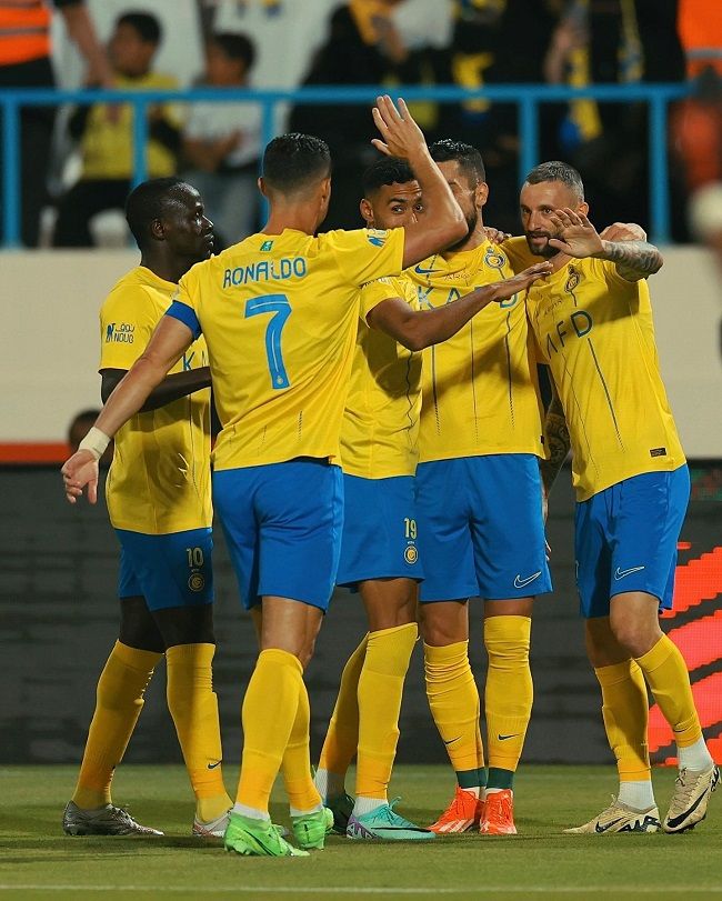لاعبو النصر السعودي