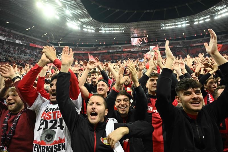 جماهير ليفركوزن