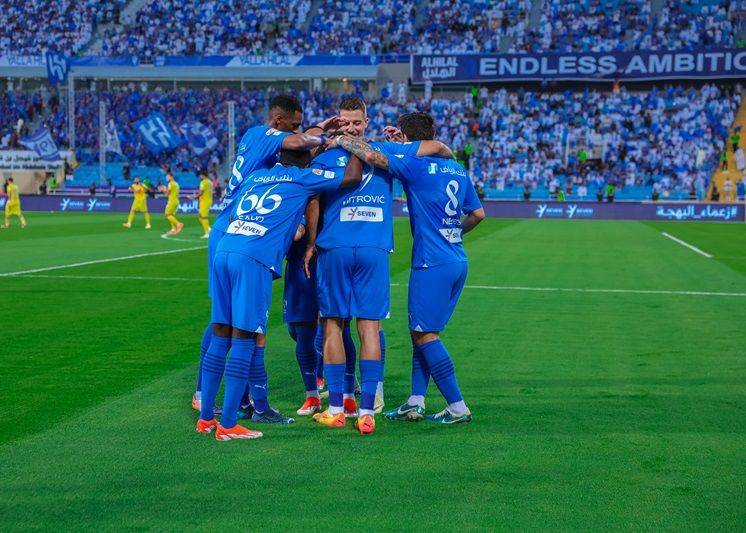 لاعبو الهلال