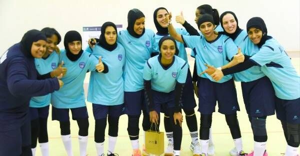 لاعبات نادي النهضة