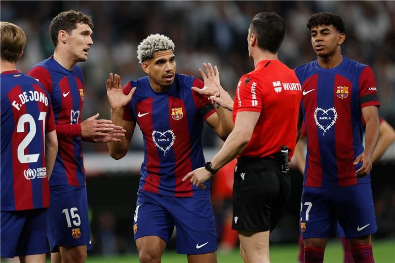 لاعبو برشلونة