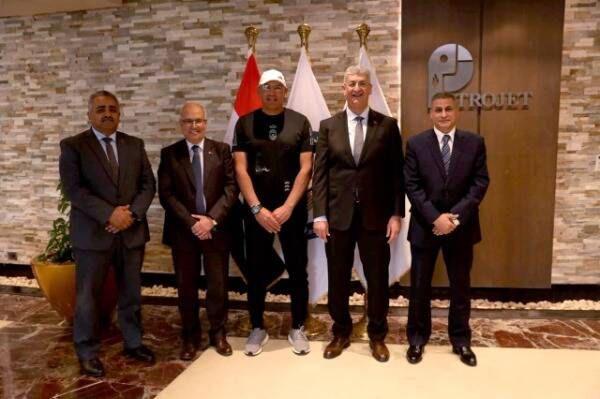 من تجديد العقد