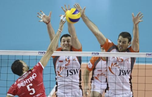 2011-10-14t181635z_01_doh37_rtridsp_3_volleyball_reuters