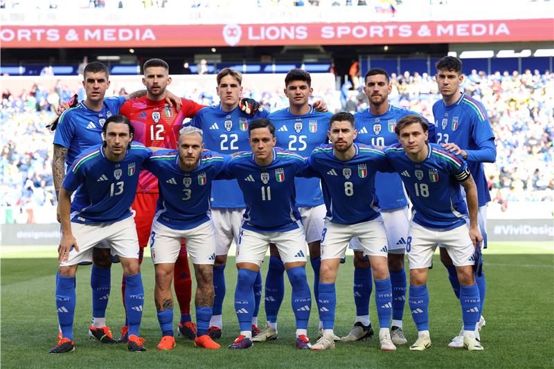 لاعبو إيطاليا