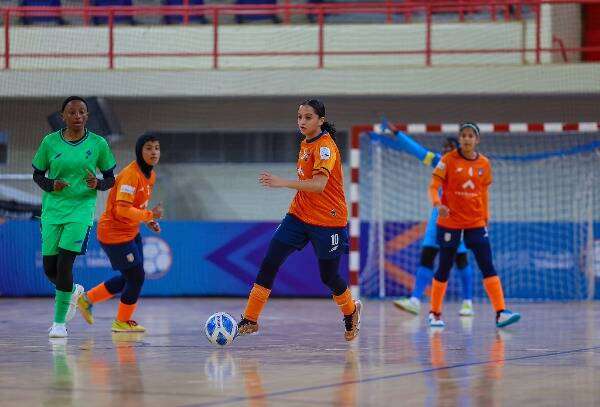 شعلة الشرقية في دور المجموعات