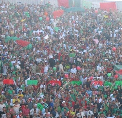 جماهير الوحدات اللاعب رقم (12) في المواجهة المرتقبة