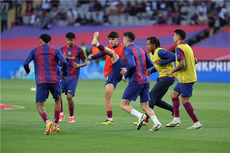 لاعبو برشلونة