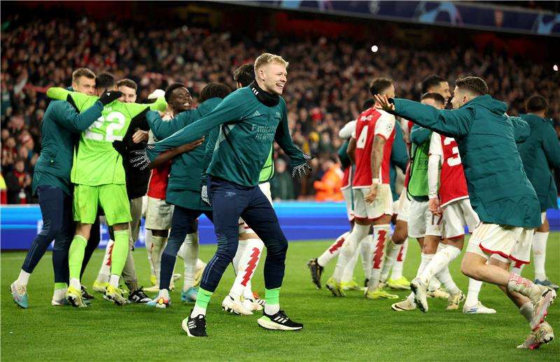 لاعبو أرسنال