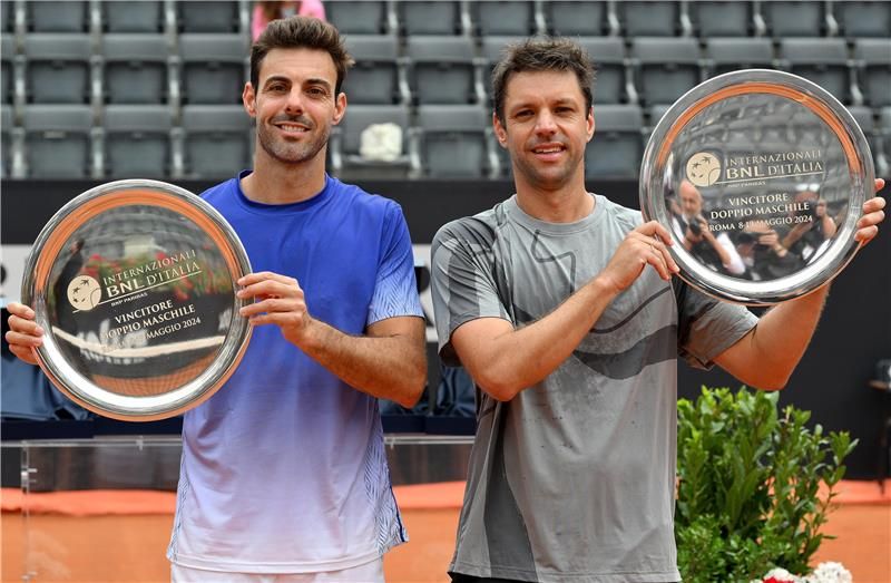 جرانويرس وثيبايوس