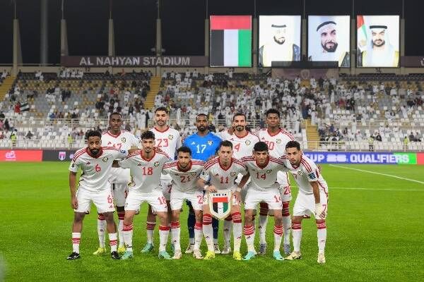 لاعبو منتخب الإمارات