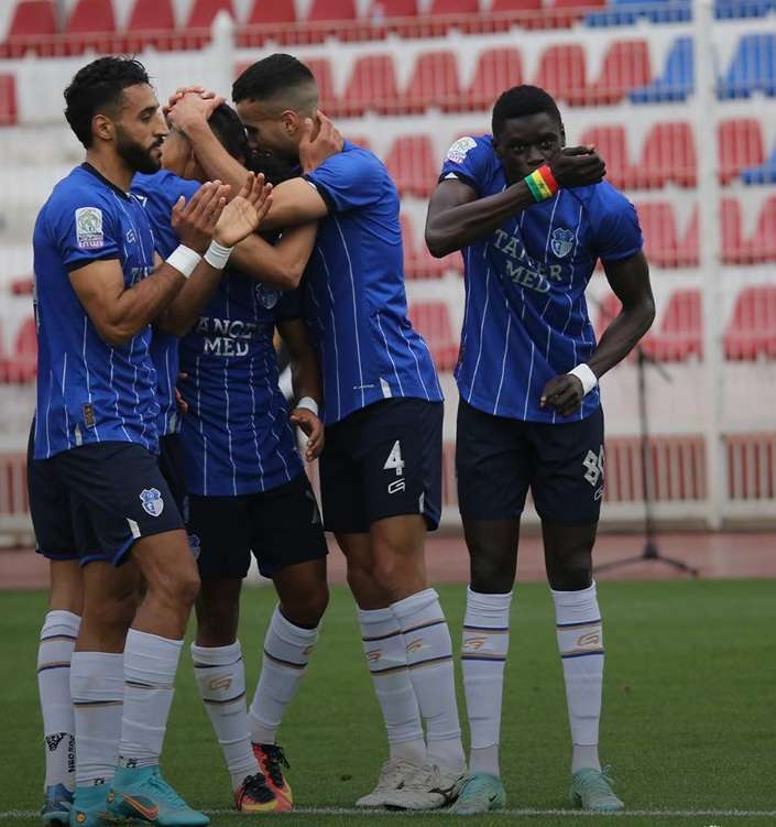 لاعبو اتحاد طنجة