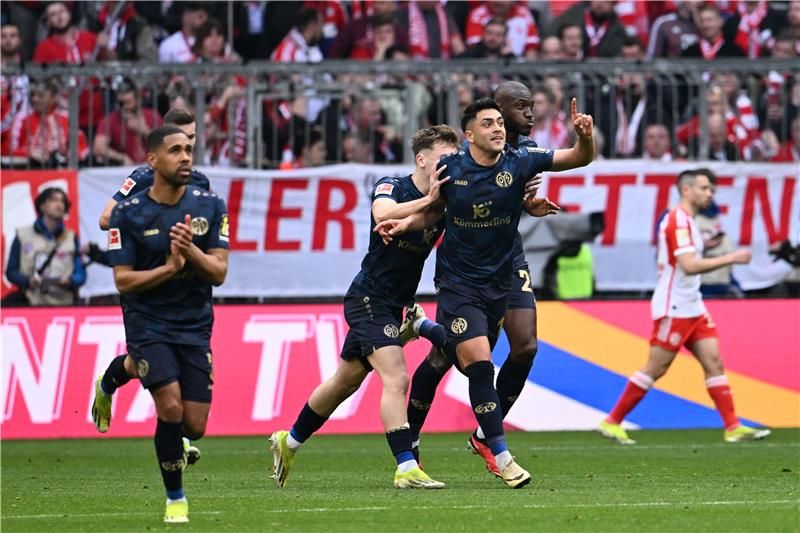 لاعبو ماينز