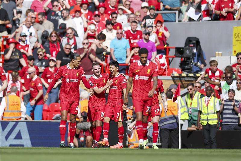 لاعبو ليفربول