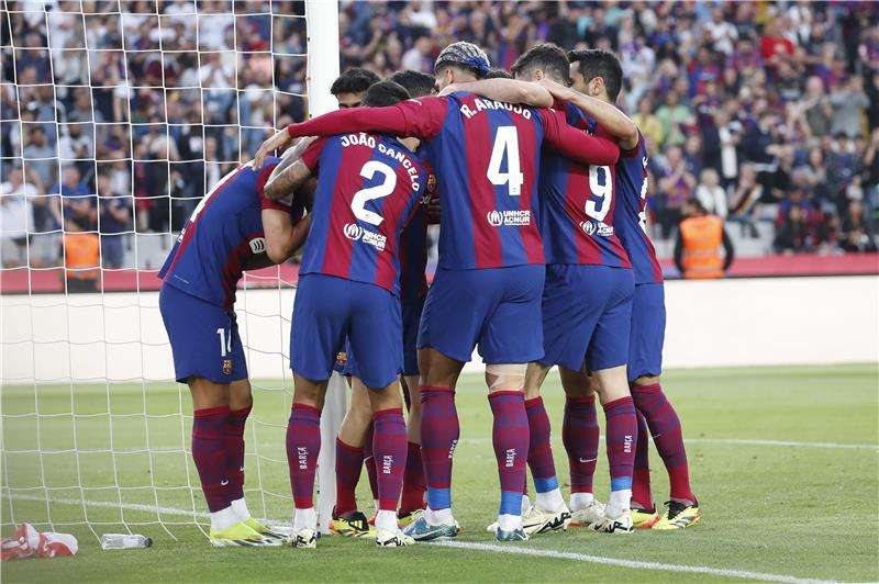 لاعبو برشلونة