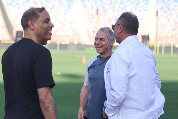 كولر والخطيب مع مدير الكرة خالد بيبو