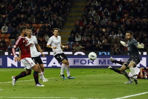 2011-10-15t204630z_01_aga100_rtridsp_3_soccer-italy_reuters