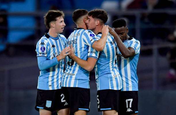 لاعبو راسينج كلوب