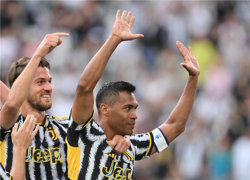 أليكس ساندرو