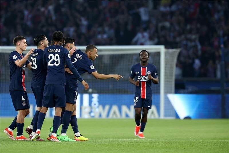 لاعبو باريس سان جيرمان