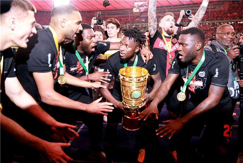 لاعبو باير ليفركوزن