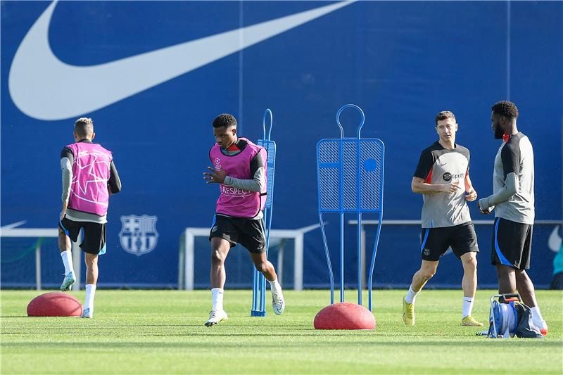 لاعبو برشلونة