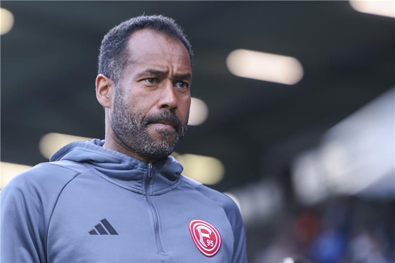 دانيل تيونه