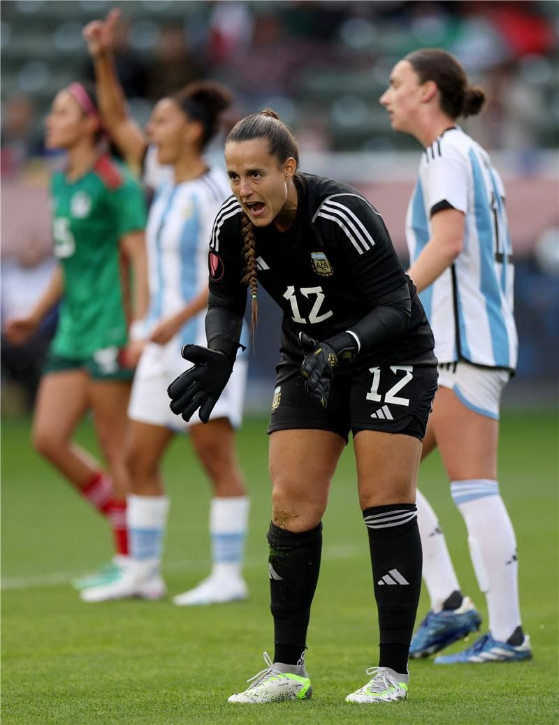 لاورينا اوليفيروس