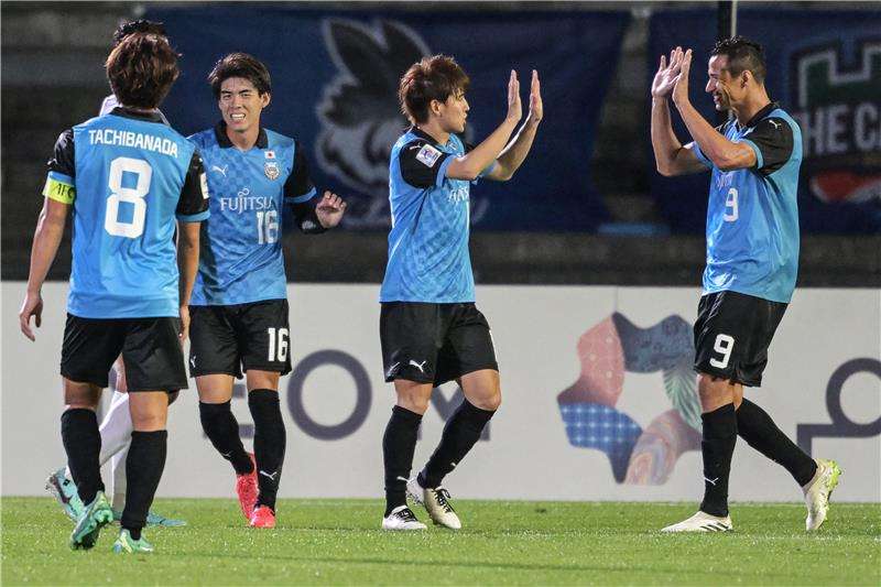 لاعبو كاواساكي فرونتال