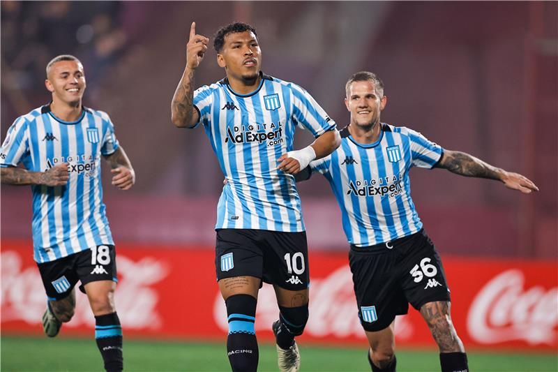 لاعبو راسينج كلوب