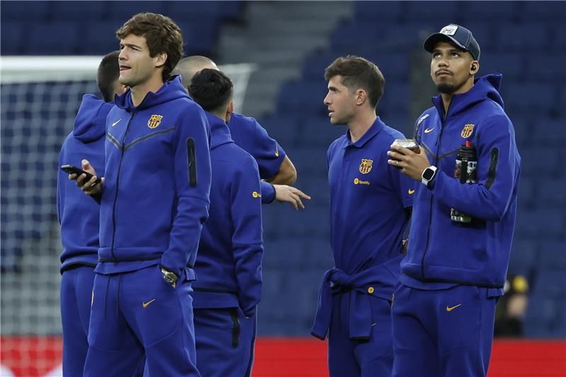 لاعبو برشلونة