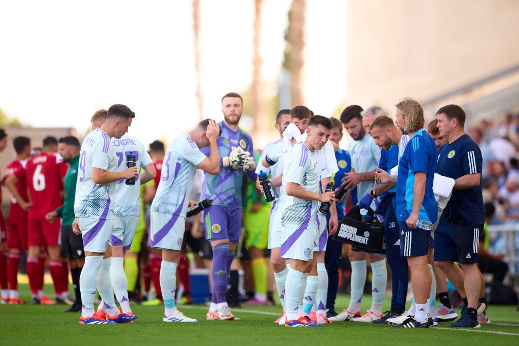 لاعبو منتخب إسكتلندا