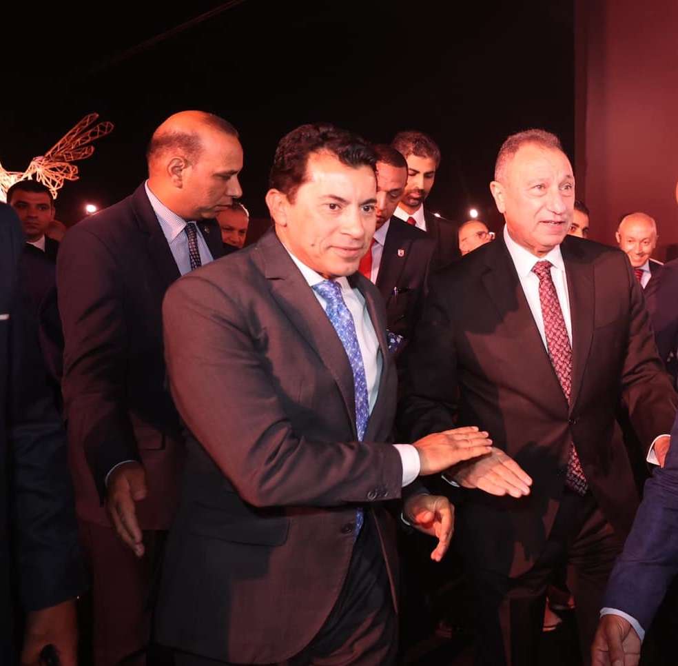 الخطيب في استقبال وزير الشباب